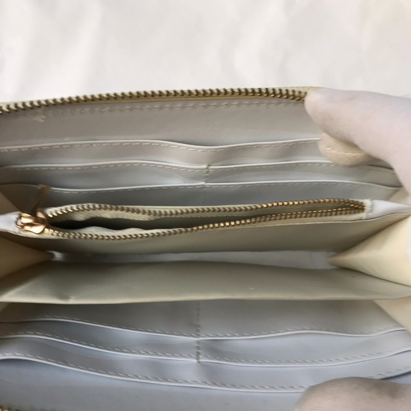 Plastic Wallet - Picture 4 of 4